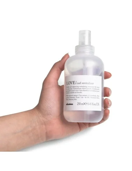 Davines - Essential Haircare Love Curl Revitalizer 250 ml |Coserty.com