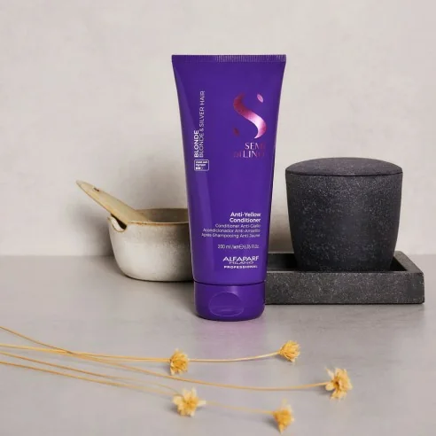Alfaparf - Semi di Lino Blonde Anti-Yellow Conditioner 200 ml | Coserty.com