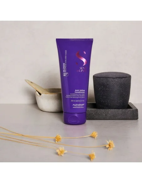 Alfaparf - Semi di Lino Blonde Anti-Yellow Conditioner 200 ml | Coserty.com