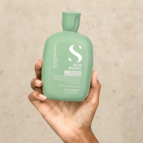 Alfaparf - Semi di Lino Scalp Rebalance Balancing Low Shampoo 250 ml | Coserty.com